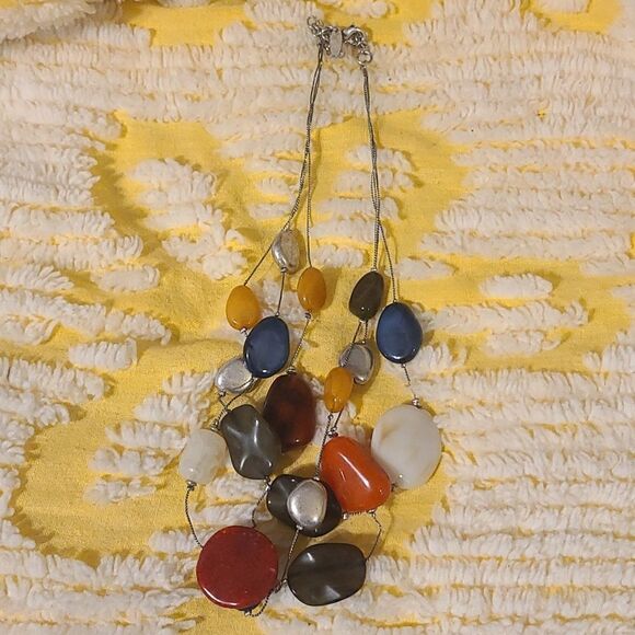 3 Strand Multi-Colored Necklace. - Picture 2 of 6
